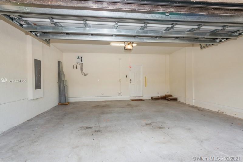 GARDEN ESTATES AT THE HAM - Residential