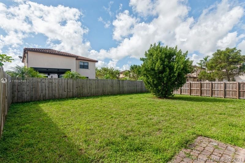 GARDEN ESTATES AT THE HAM - Residential