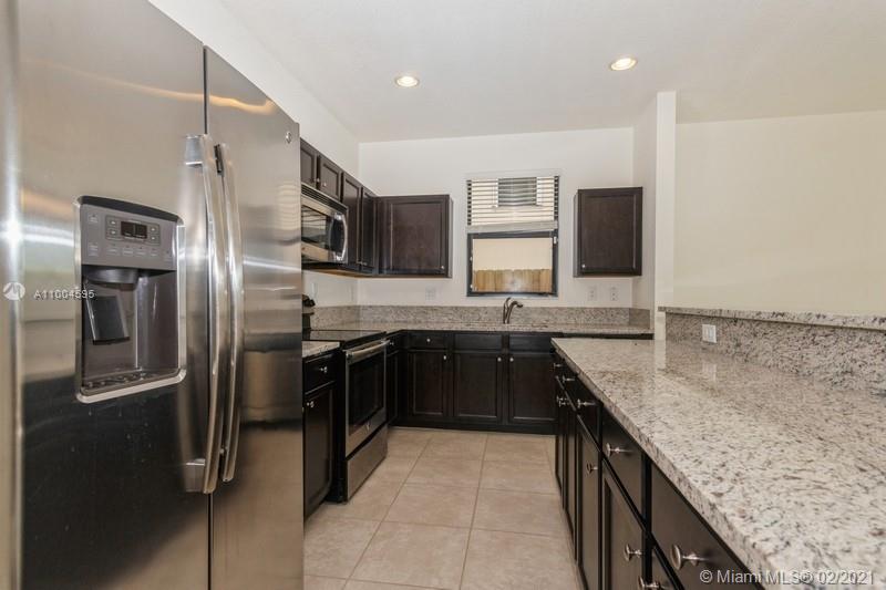 GARDEN ESTATES AT THE HAM - Residential