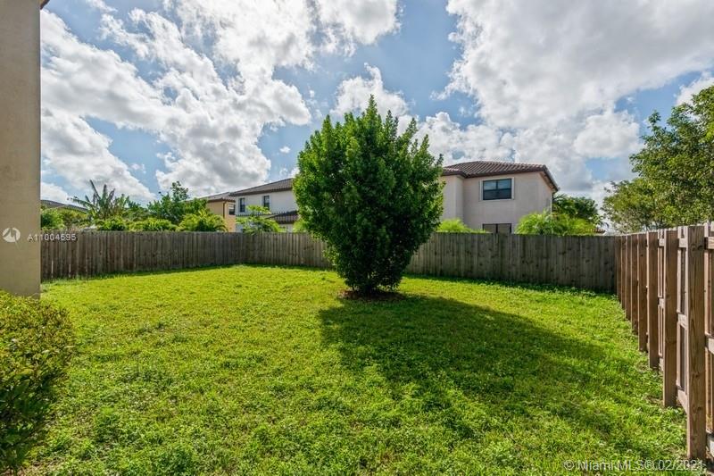 GARDEN ESTATES AT THE HAM - Residential