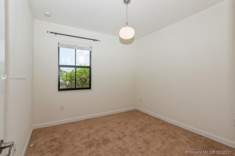 GARDEN ESTATES AT THE HAM - Residential