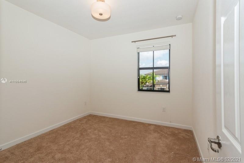 GARDEN ESTATES AT THE HAM - Residential