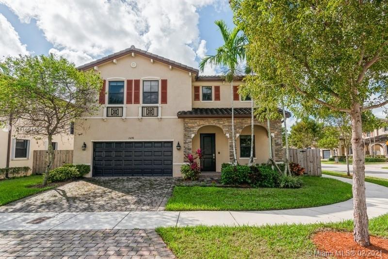 GARDEN ESTATES AT THE HAM - Residential