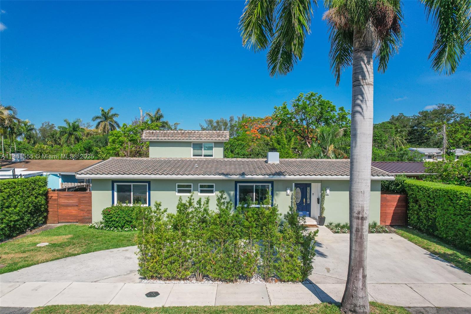 1213 Cordova Rd