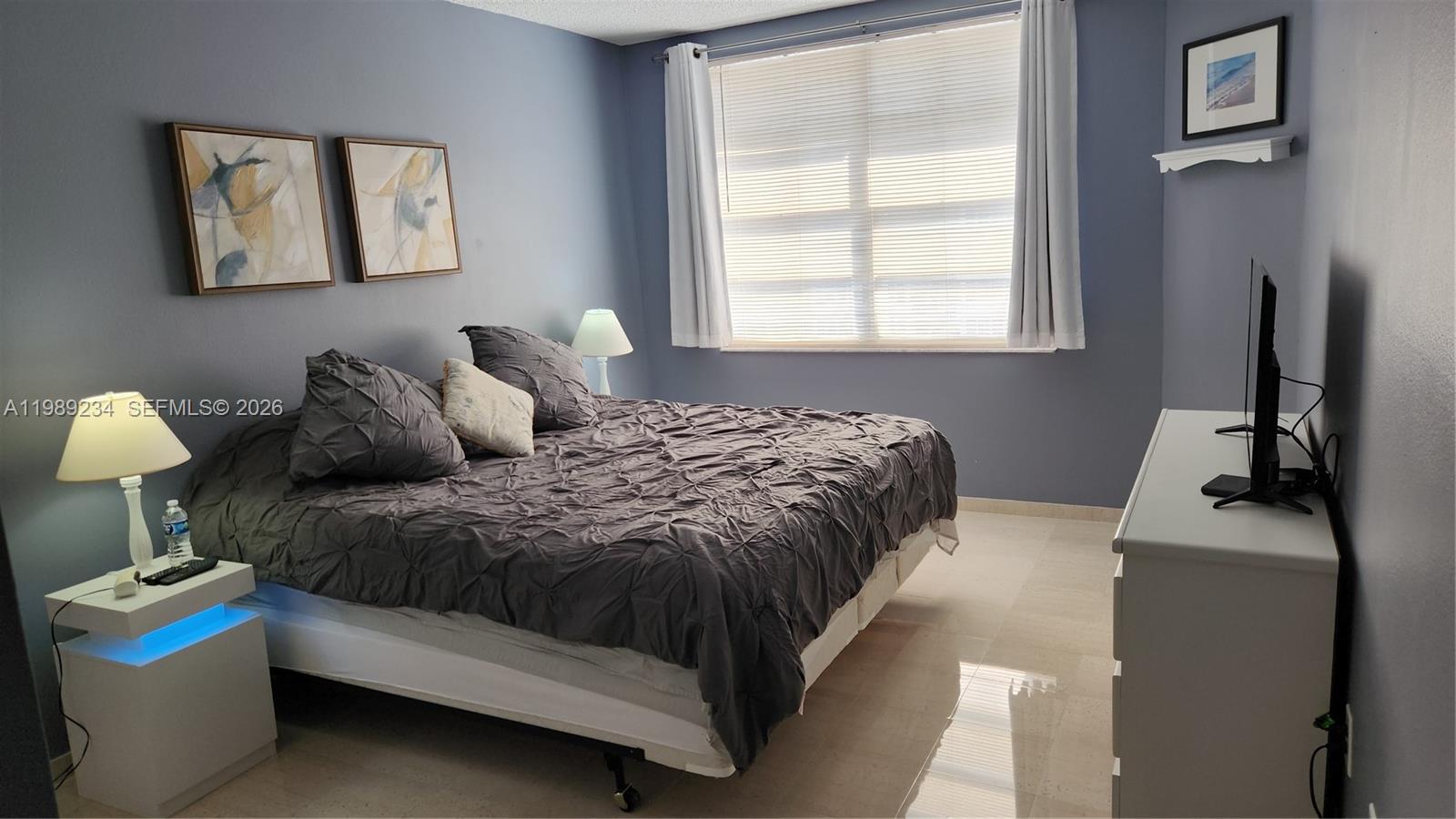 HEMISPHERES CONDO - Residential Lease