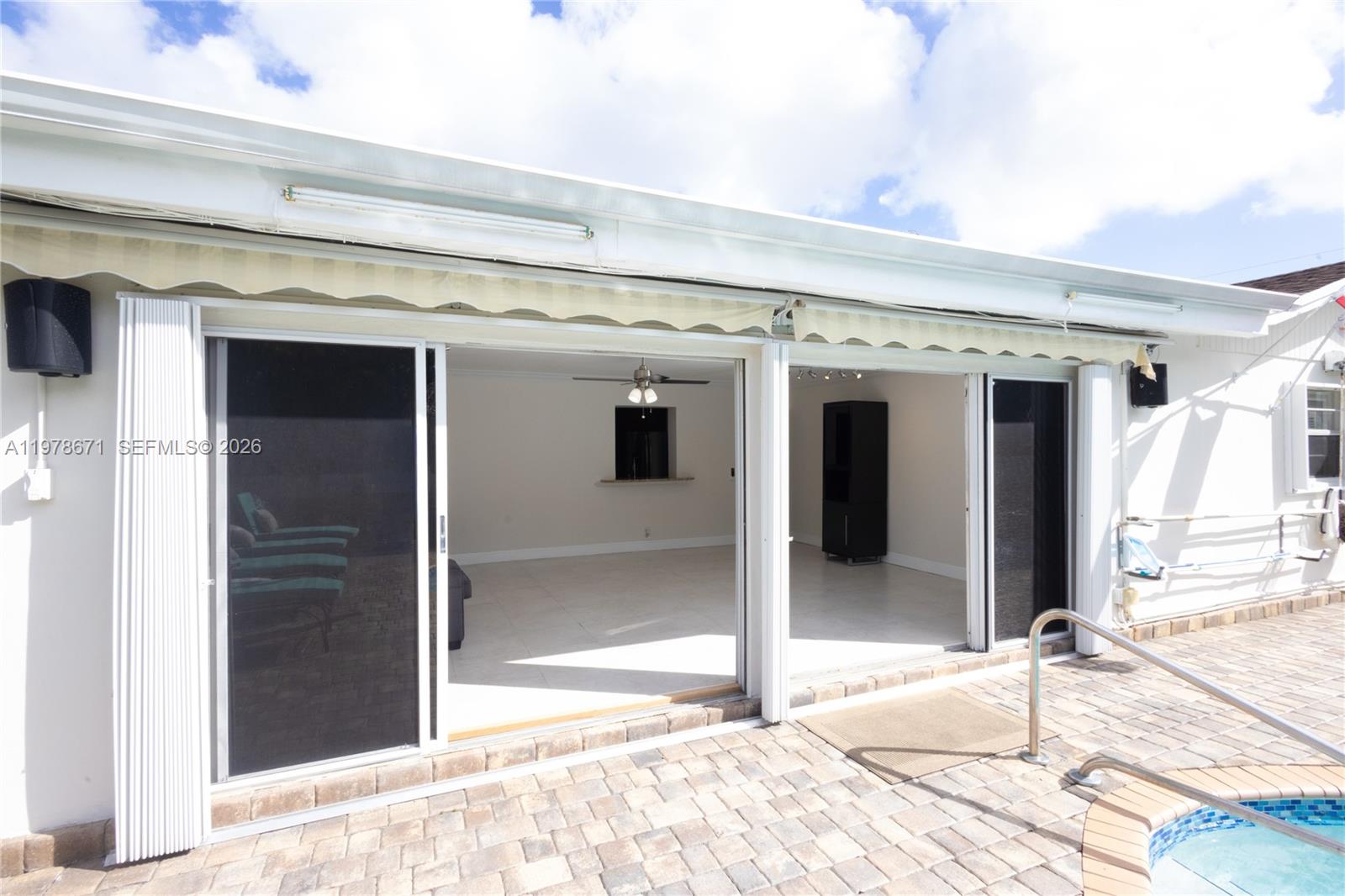 POMPANO PARK SEC 3 - Residential