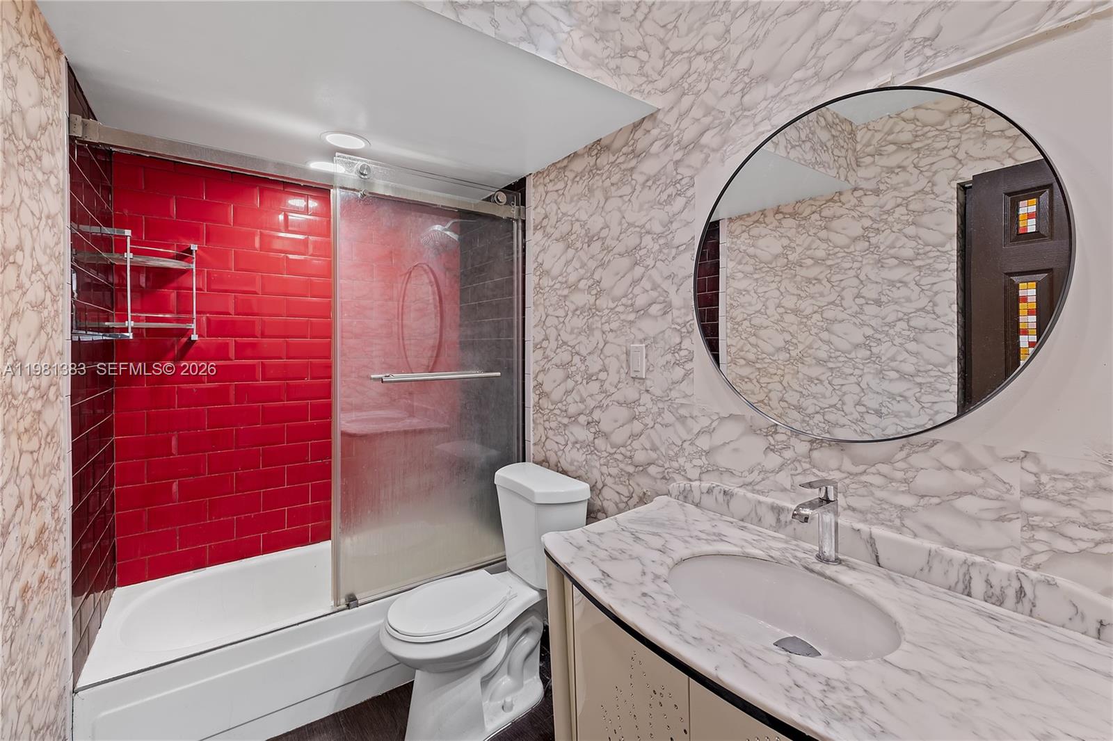 CARIBBEAN HOUSE CONDO - Residential