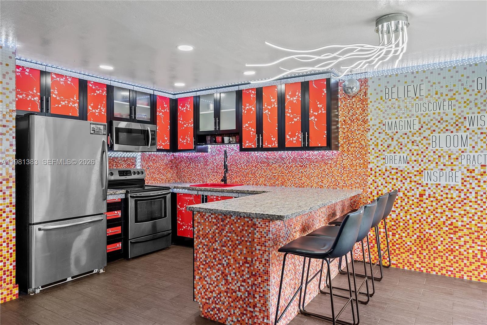 CARIBBEAN HOUSE CONDO - Residential