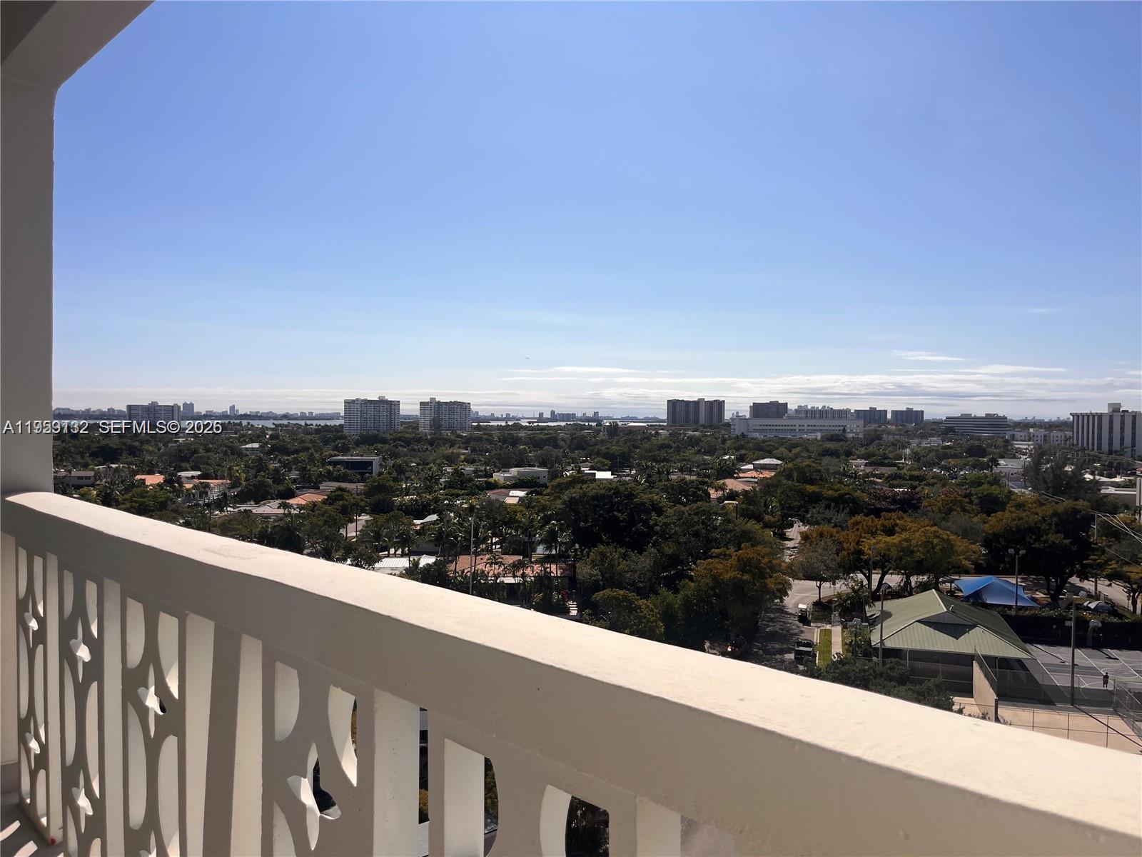 KEYSTONE HARBOR CLUB COND - Residential Lease