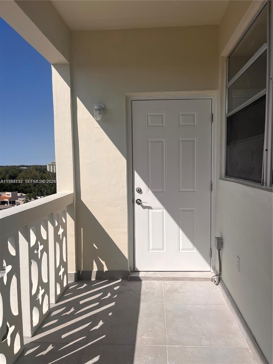 KEYSTONE HARBOR CLUB COND - Residential Lease