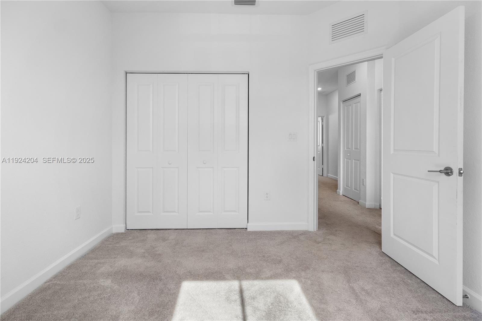 PINE VISTA - Residential