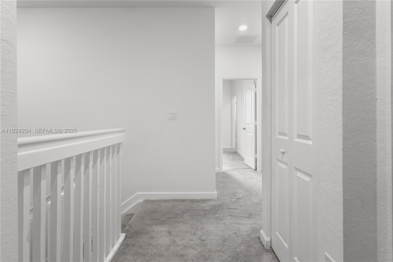 PINE VISTA - Residential