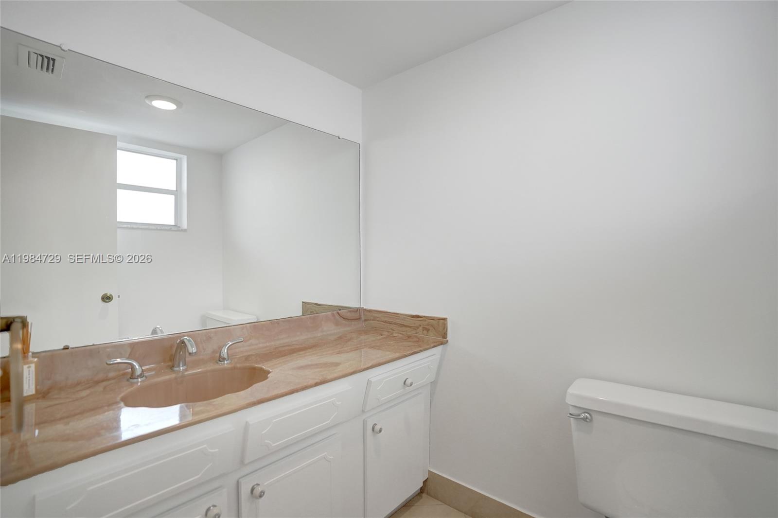 TOPAZ SOUTH CONDO - Residential