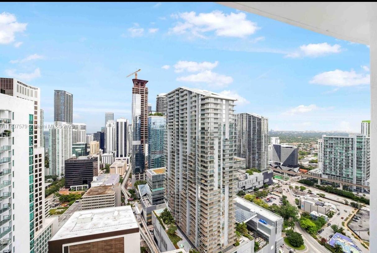 BRICKELL ON THE RIVER S T - Residential Lease
