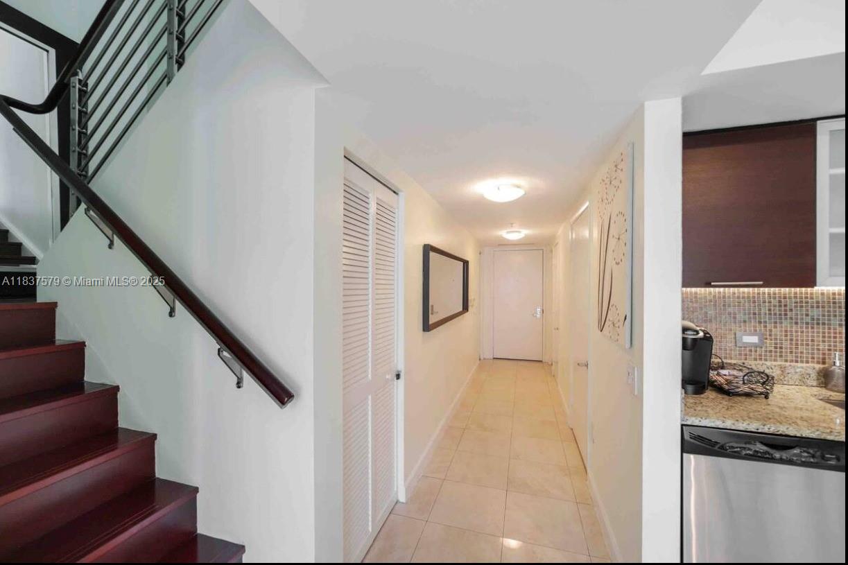 41 SE 5th St 2308