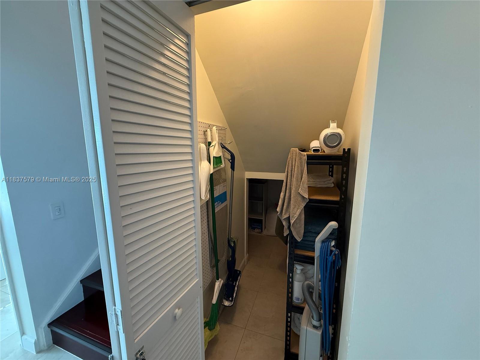 BRICKELL ON THE RIVER S T - Residential Lease