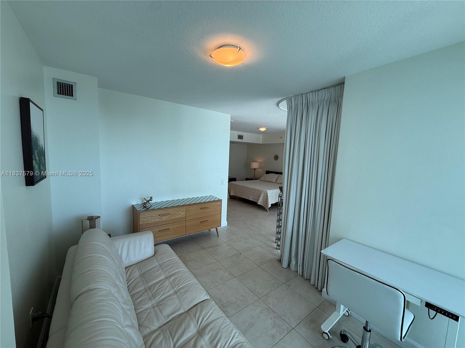 BRICKELL ON THE RIVER S T - Residential Lease