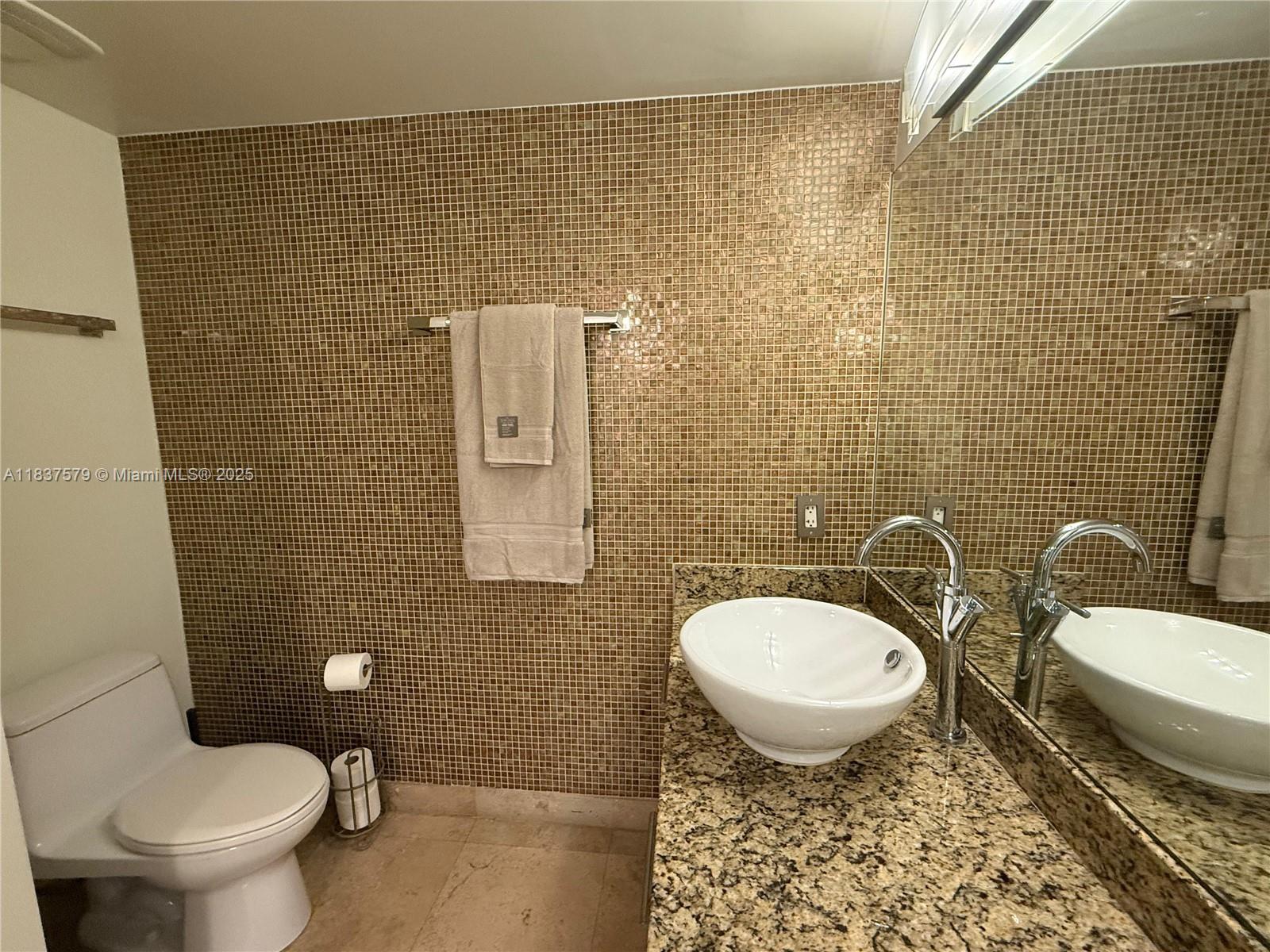 BRICKELL ON THE RIVER S T - Residential Lease