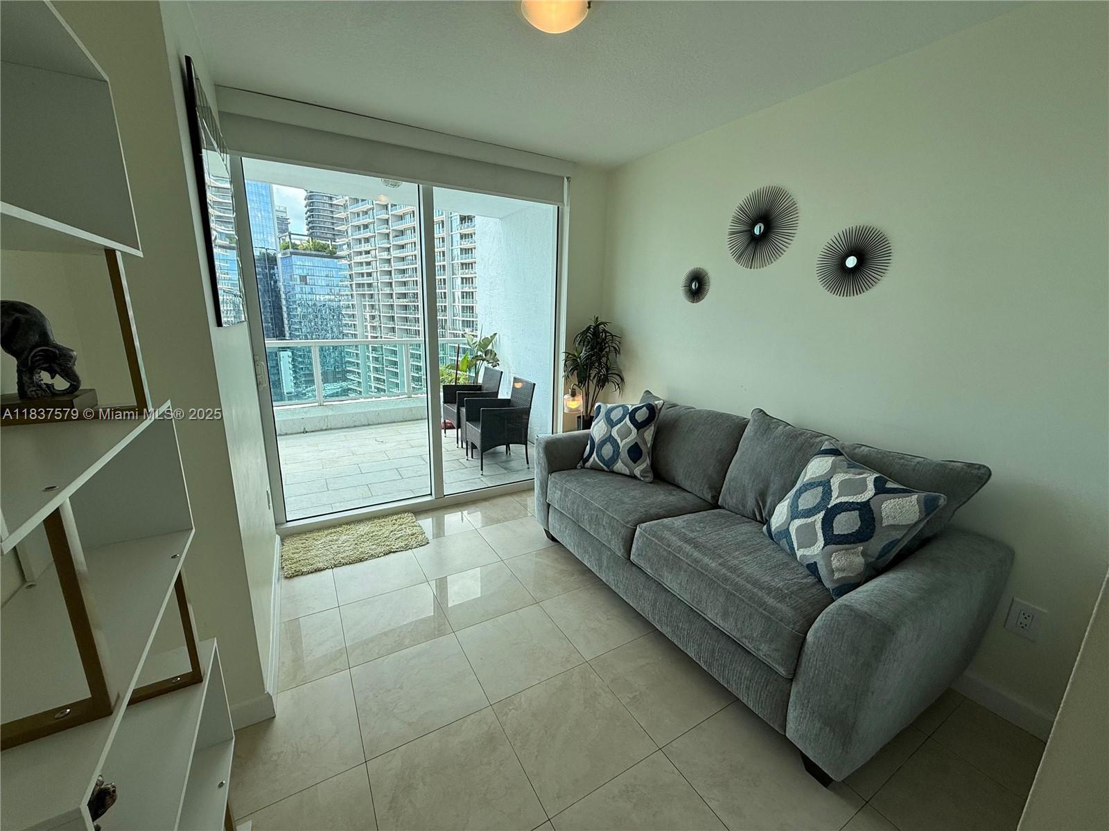 BRICKELL ON THE RIVER S T - Residential Lease