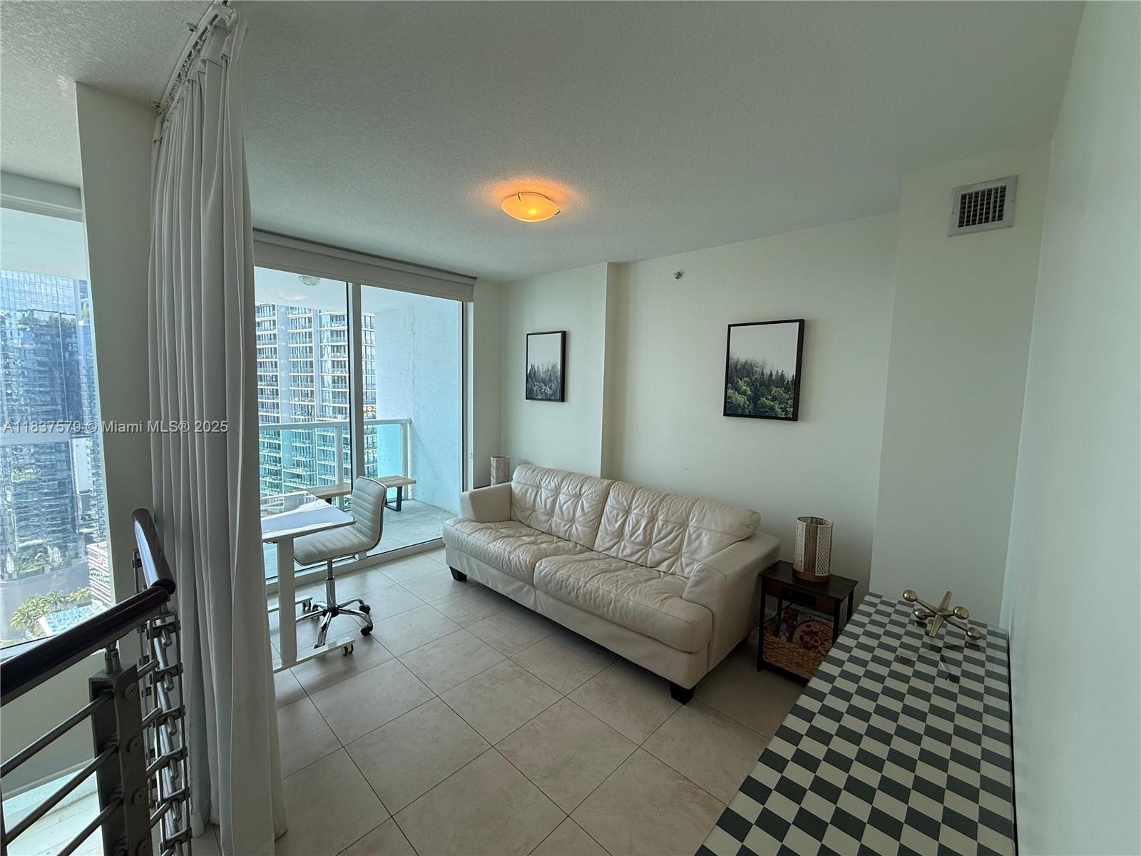 BRICKELL ON THE RIVER S T - Residential Lease