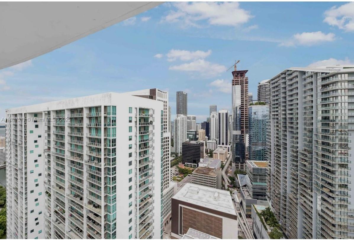 BRICKELL ON THE RIVER S T - Residential Lease
