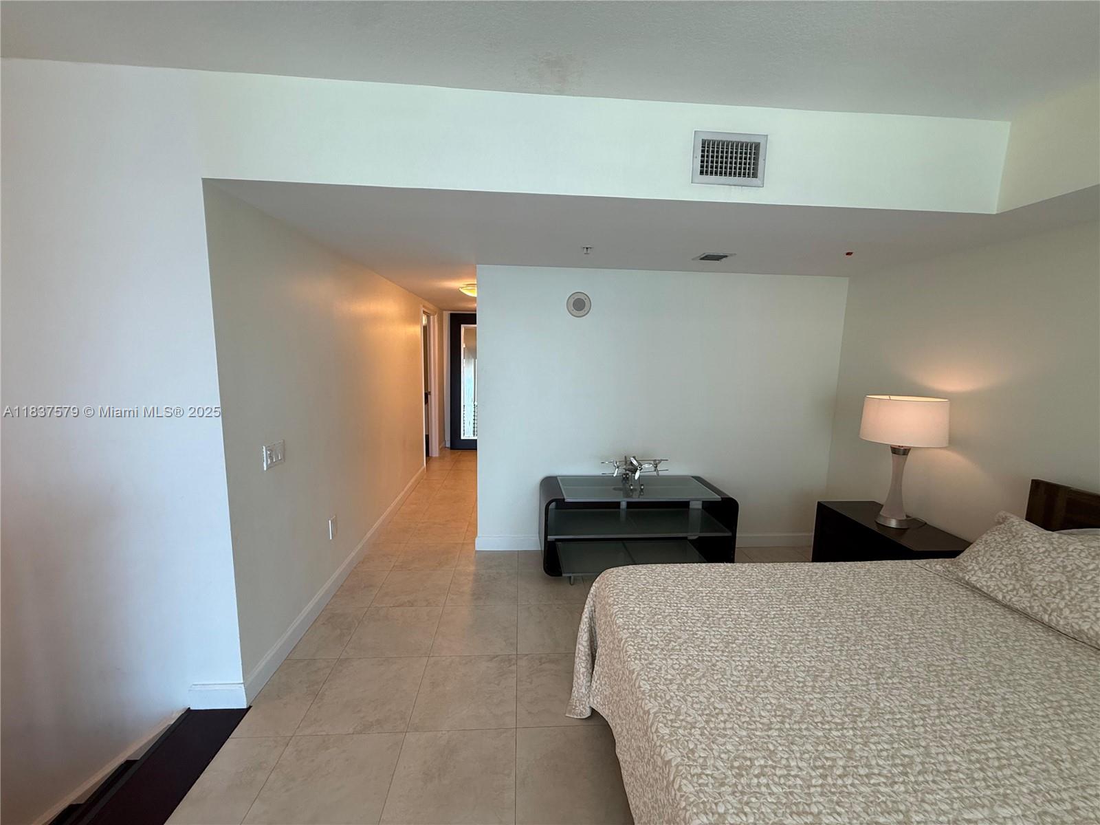 BRICKELL ON THE RIVER S T - Residential Lease