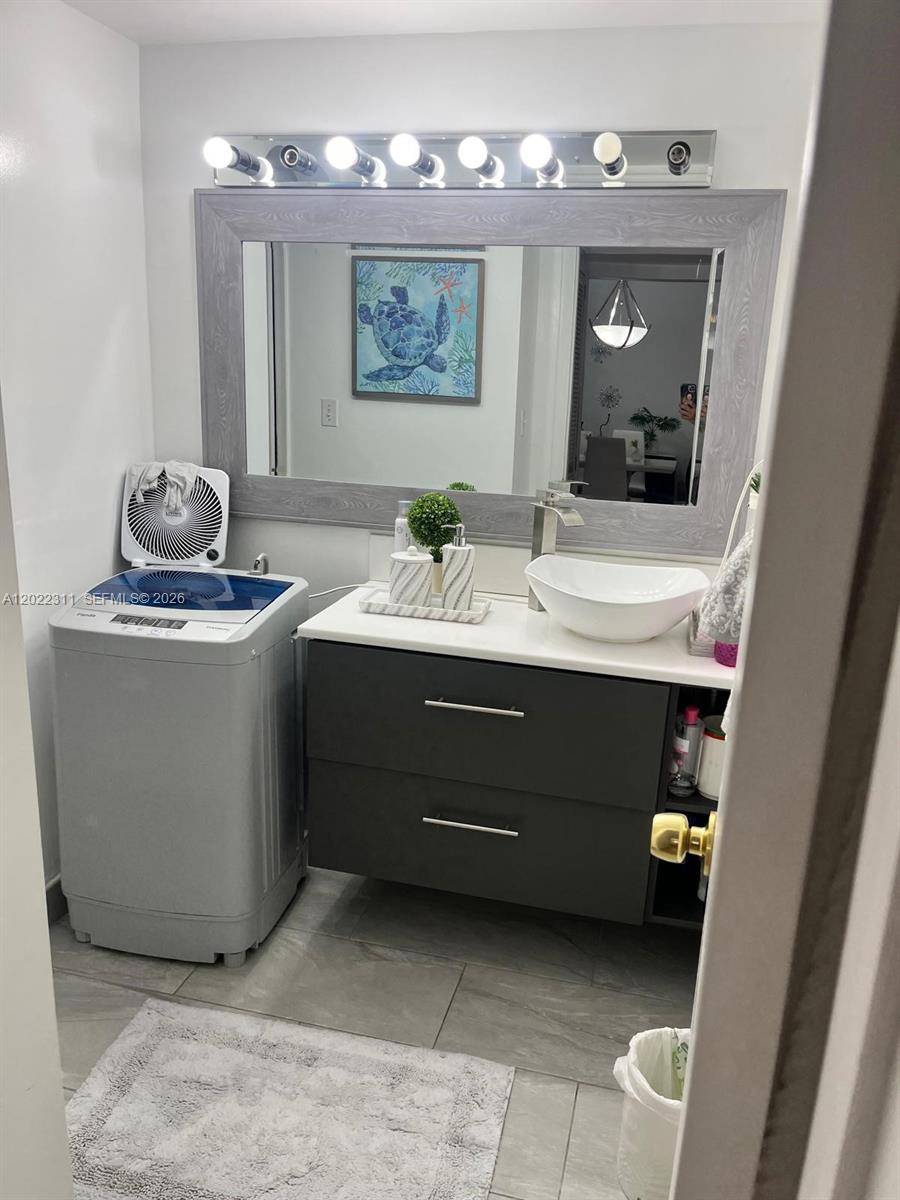 SIXTH MOORINGS CONDO - Residential
