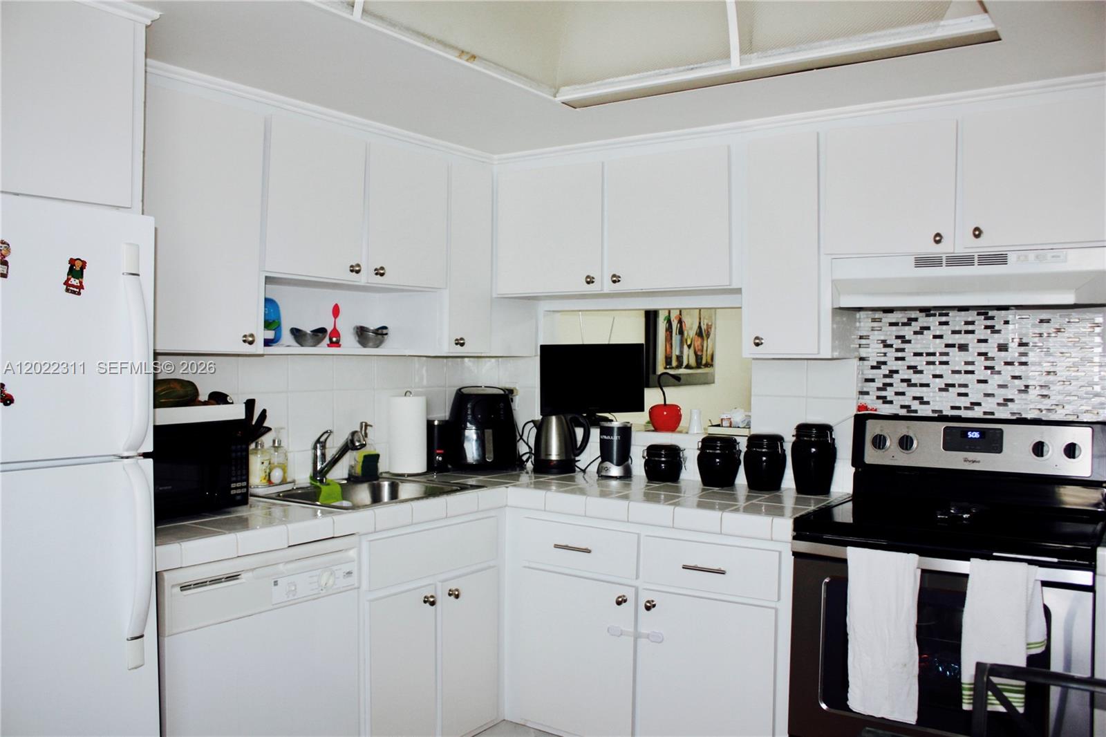 SIXTH MOORINGS CONDO - Residential