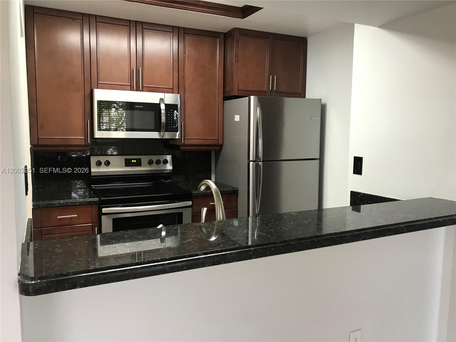 7075 NW 186th St C408