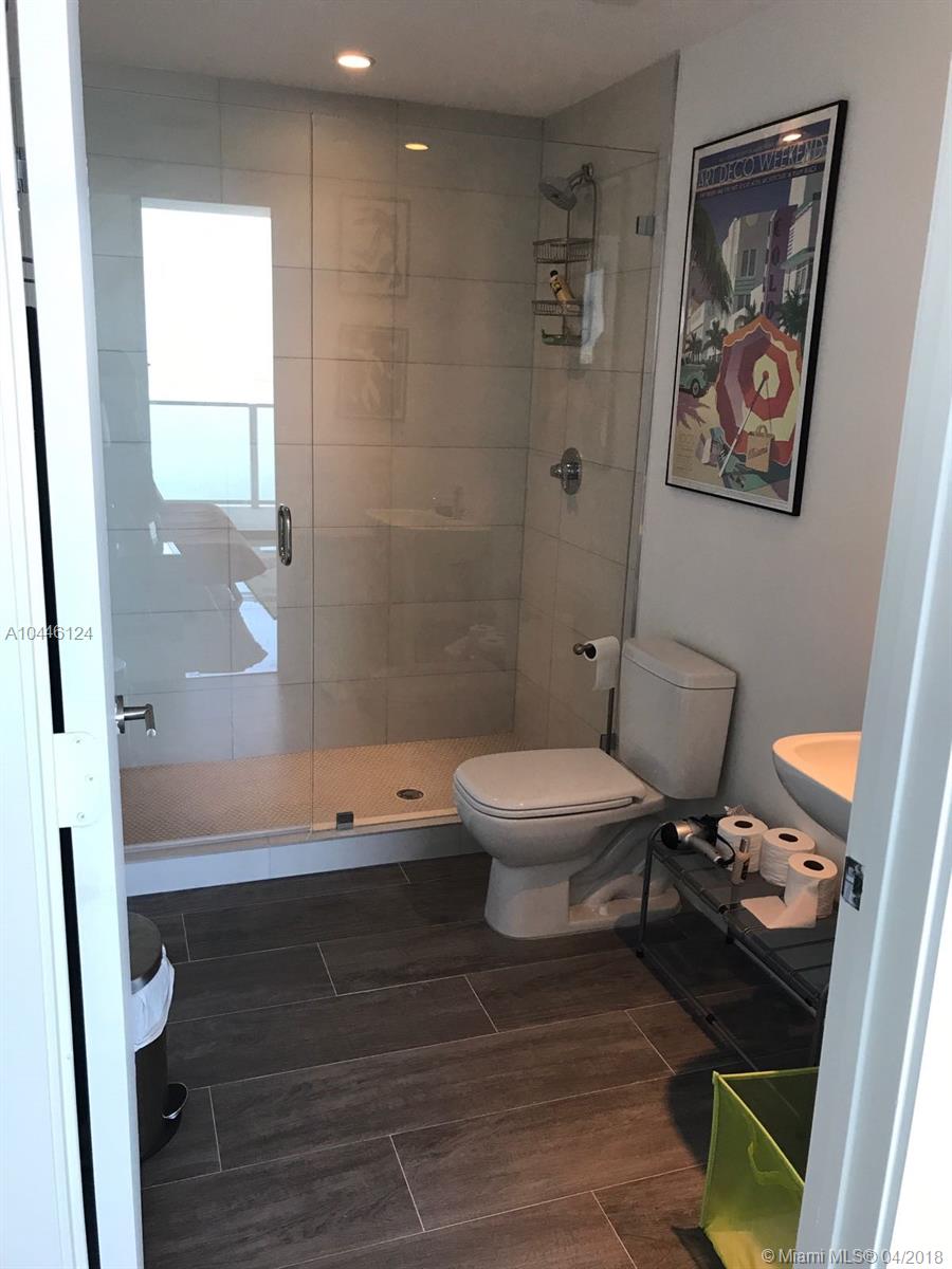 BISCAYNE BEACH CONDO - Residential Lease