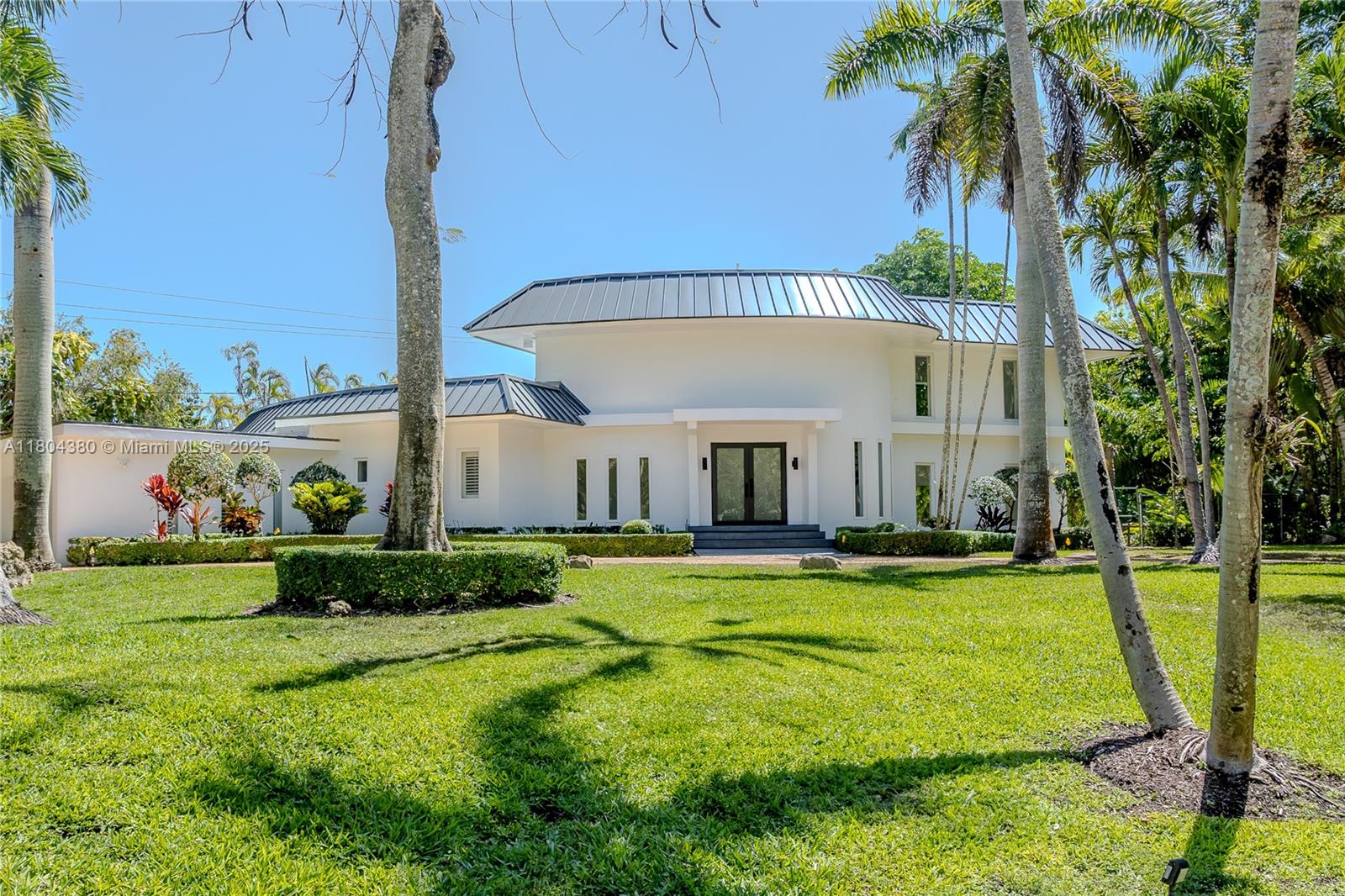 6540 Sw 135th Ter, Pinecrest, Miami-Dade County, Florida - 6 Bedrooms  
6 Bathrooms - 