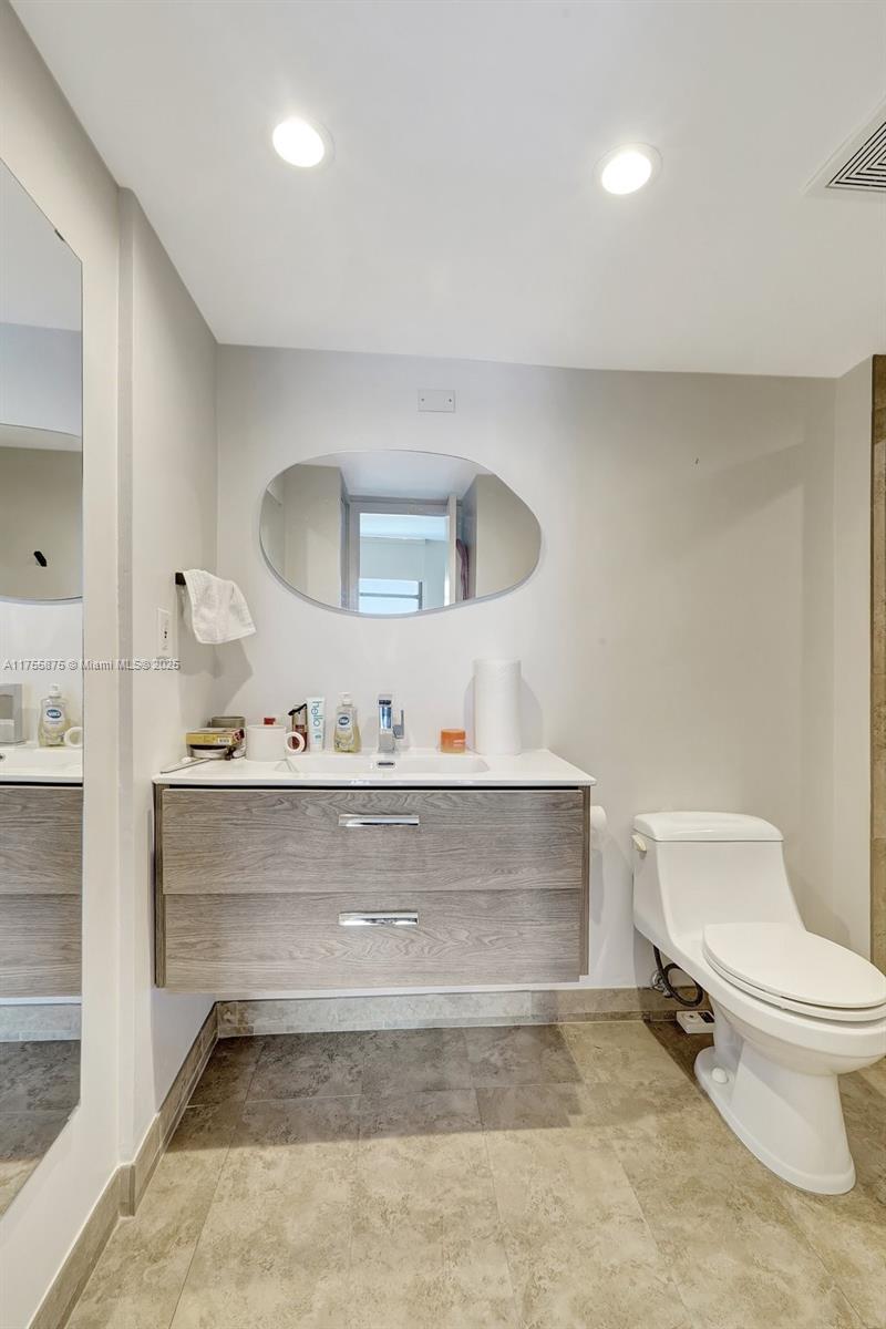 AVENTURA ELDORADO CONDO - Residential