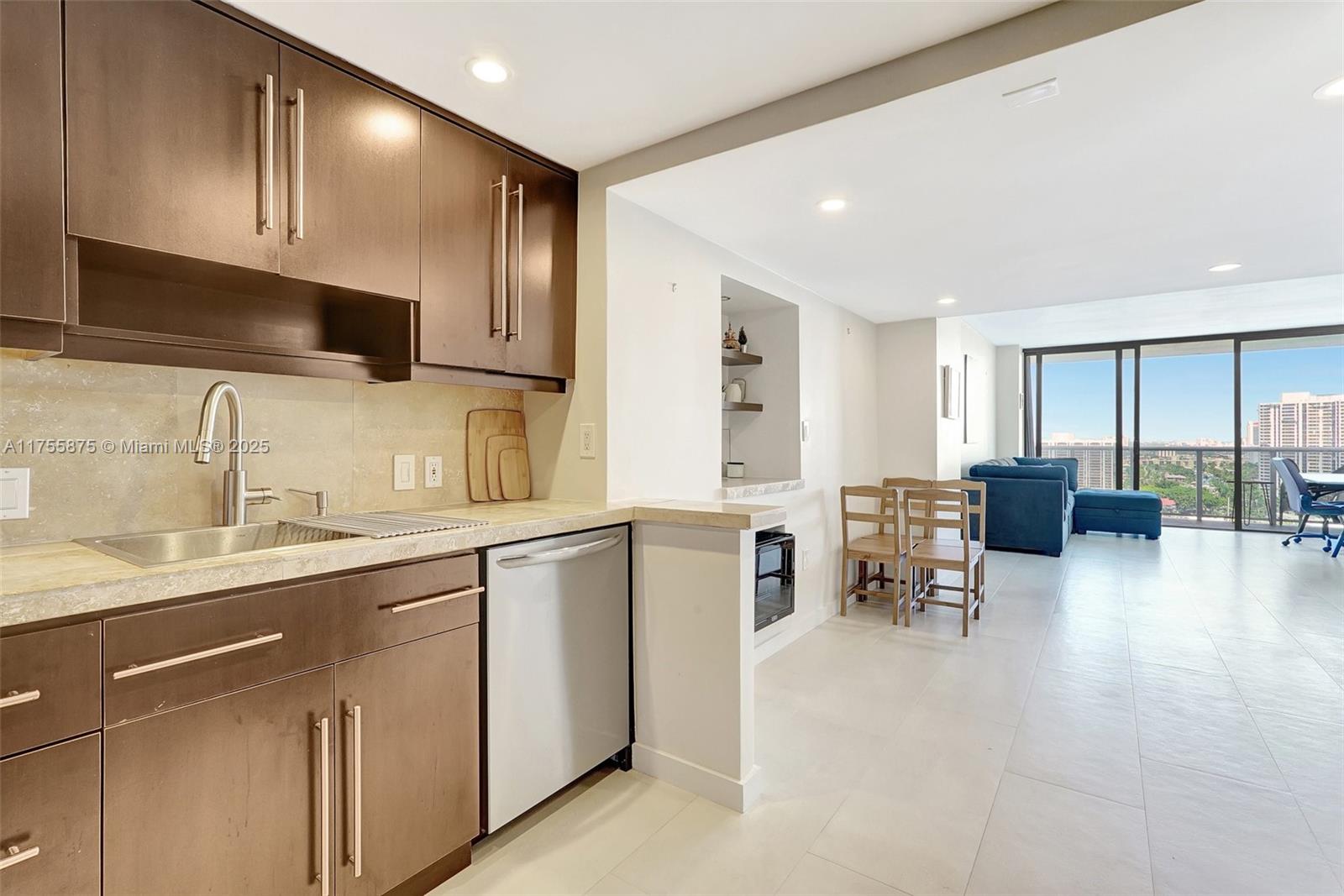 AVENTURA ELDORADO CONDO - Residential