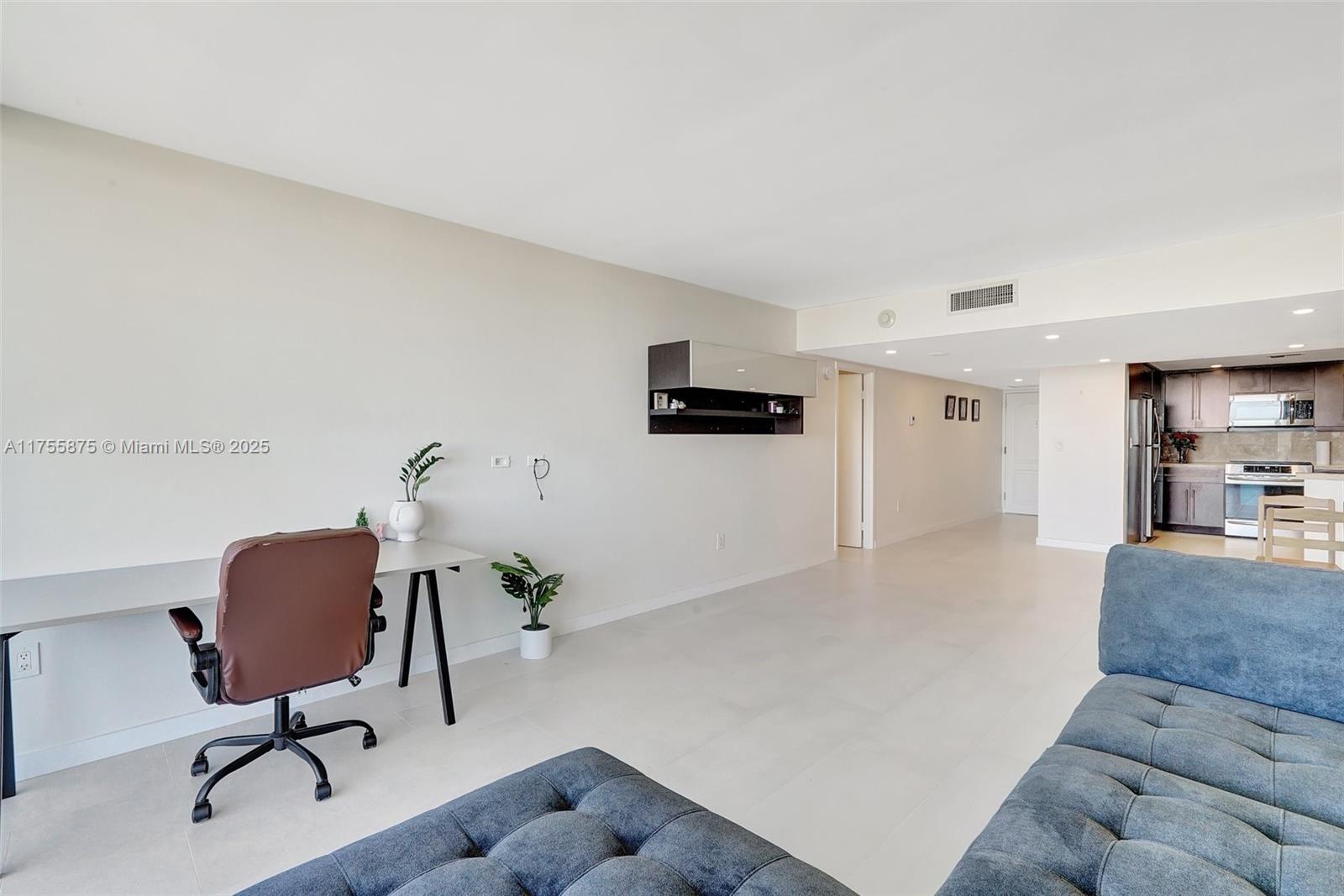 AVENTURA ELDORADO CONDO - Residential