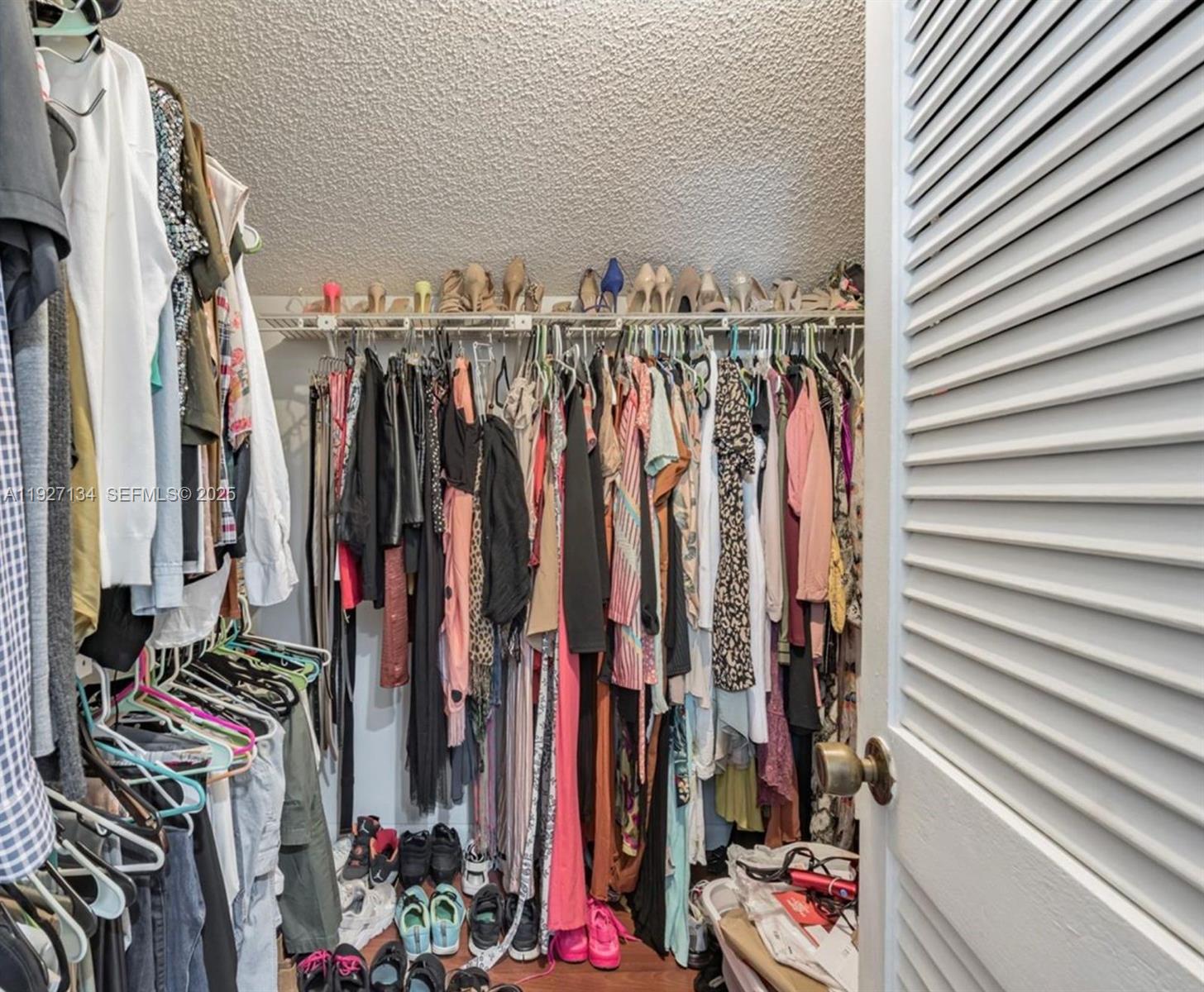 MISTY LAKE SOUTH CONDO PH - Residential Lease