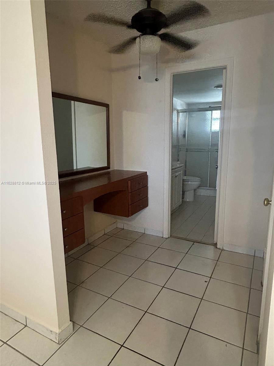 EDEN ISLES CONDO # 4 - Residential