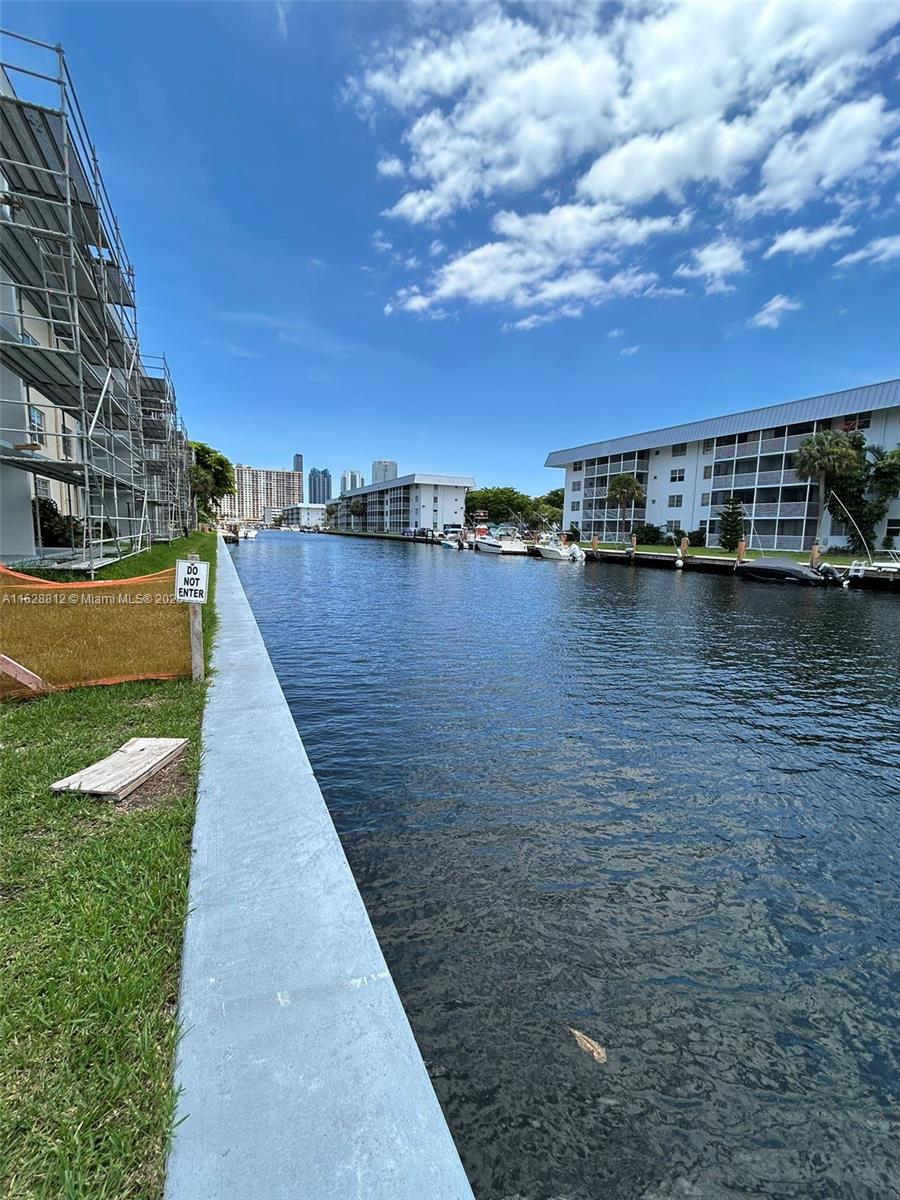 EDEN ISLES CONDO # 4 - Residential