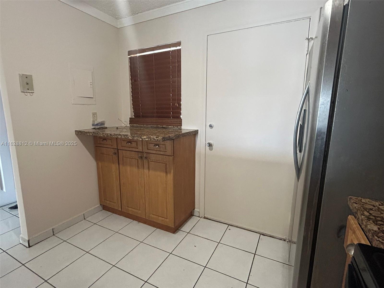 EDEN ISLES CONDO # 4 - Residential