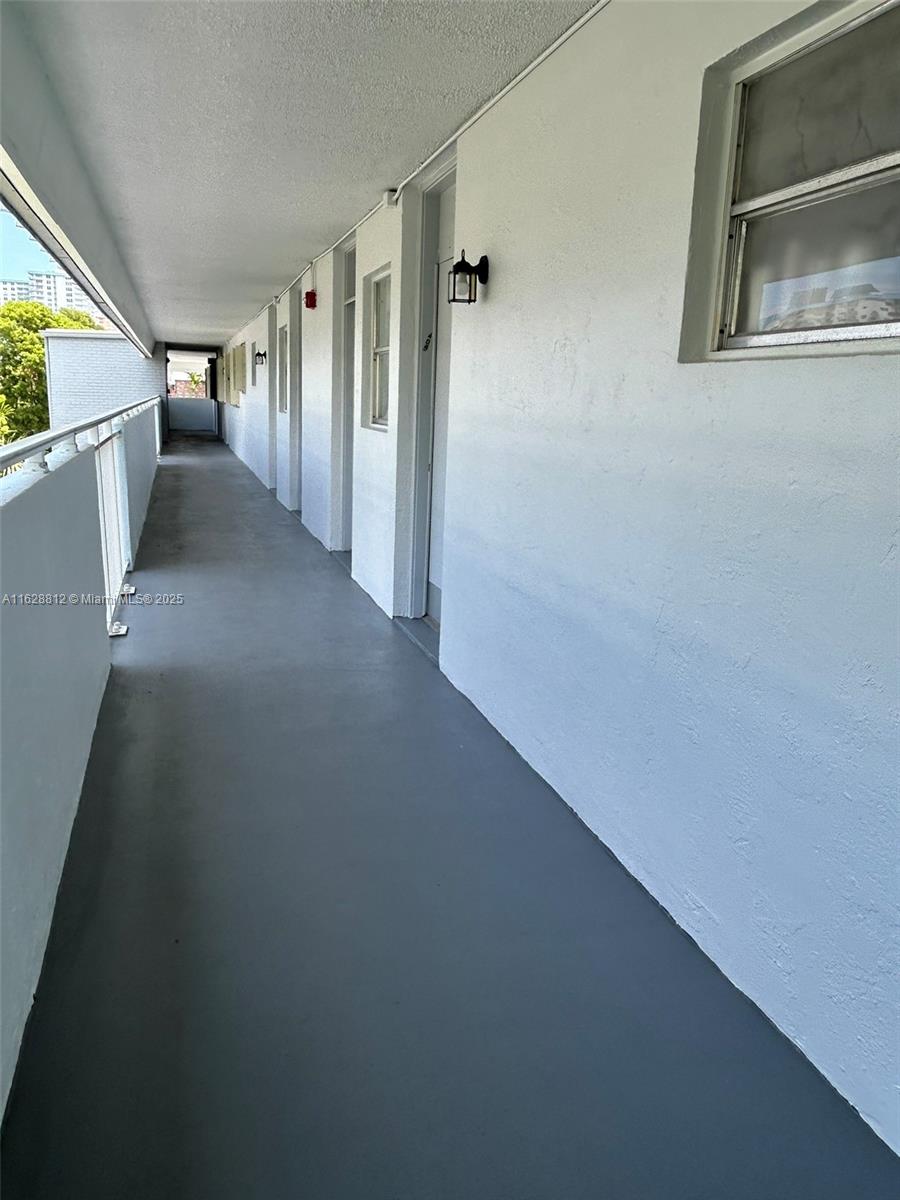 EDEN ISLES CONDO # 4 - Residential