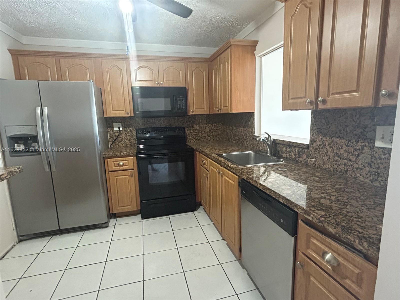 EDEN ISLES CONDO # 4 - Residential