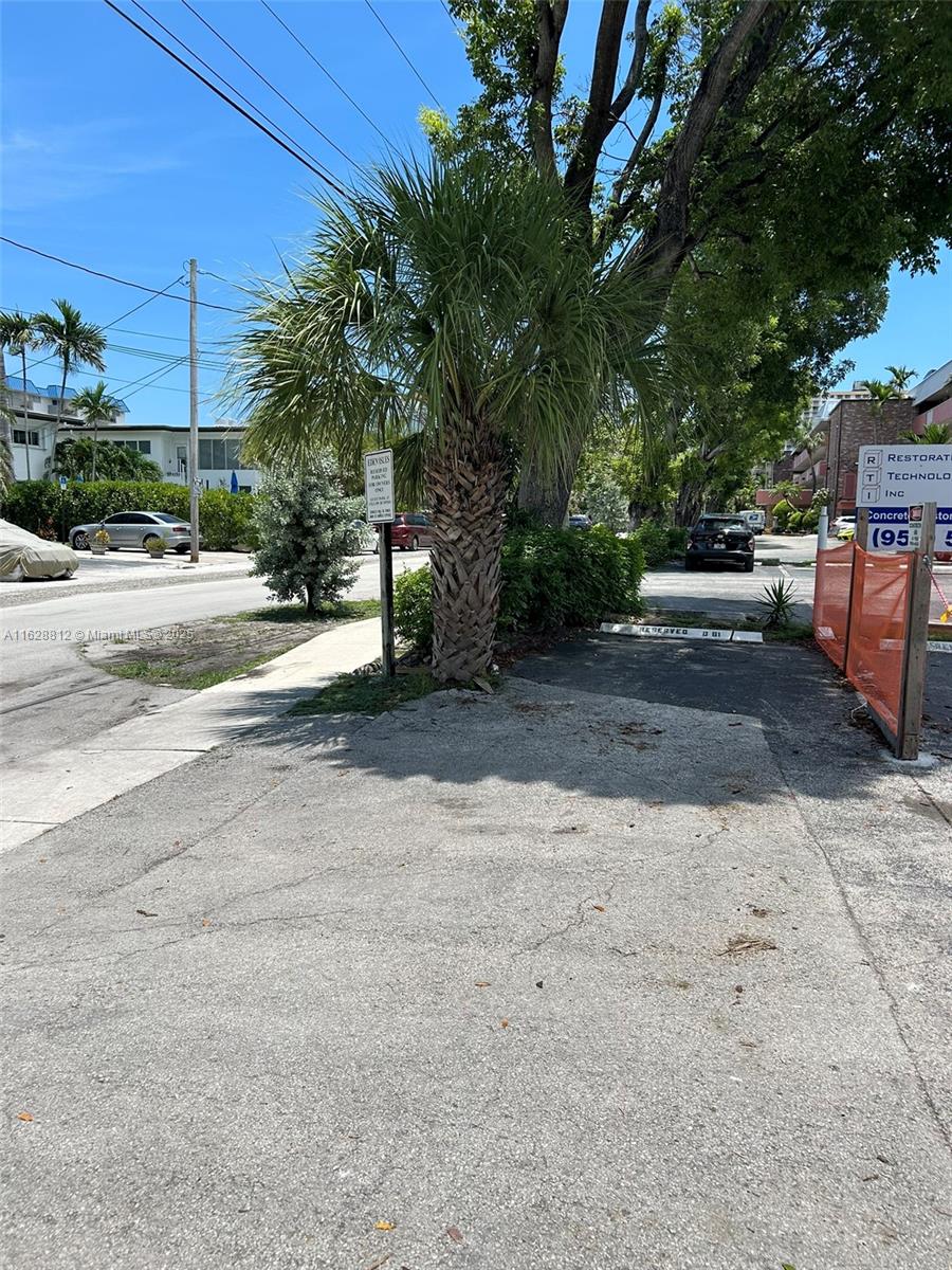 EDEN ISLES CONDO # 4 - Residential