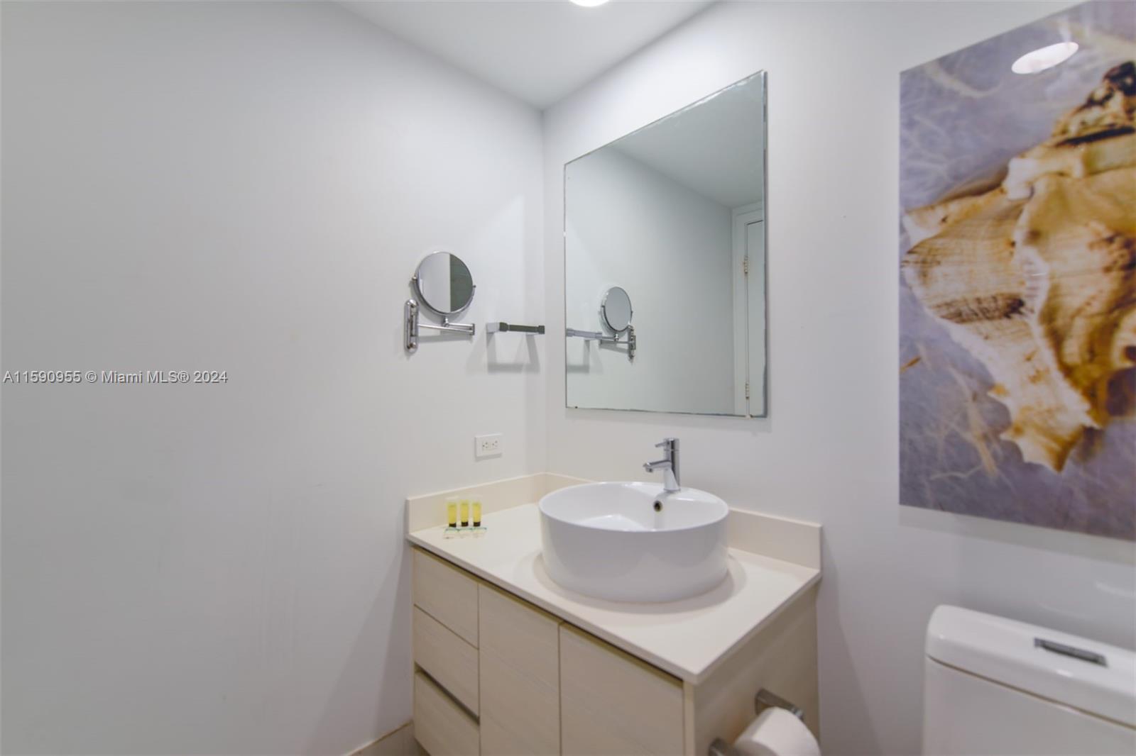 BEACHWALK CONDOMINIUM - Residential