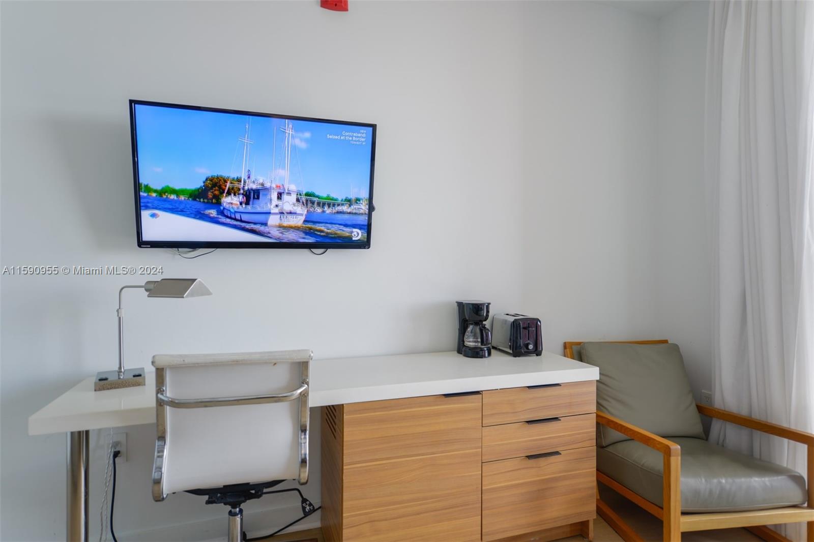 BEACHWALK CONDOMINIUM - Residential