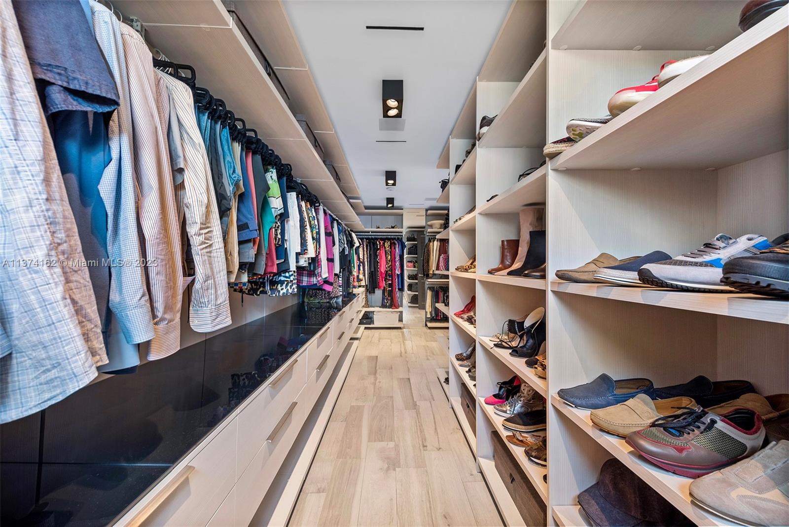 AQUA AT ALLISON ISLAND - Residential