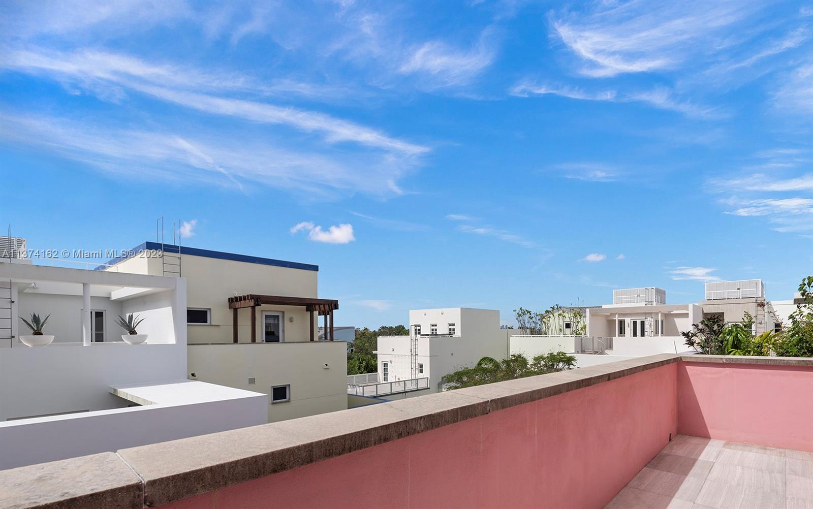 AQUA AT ALLISON ISLAND - Residential