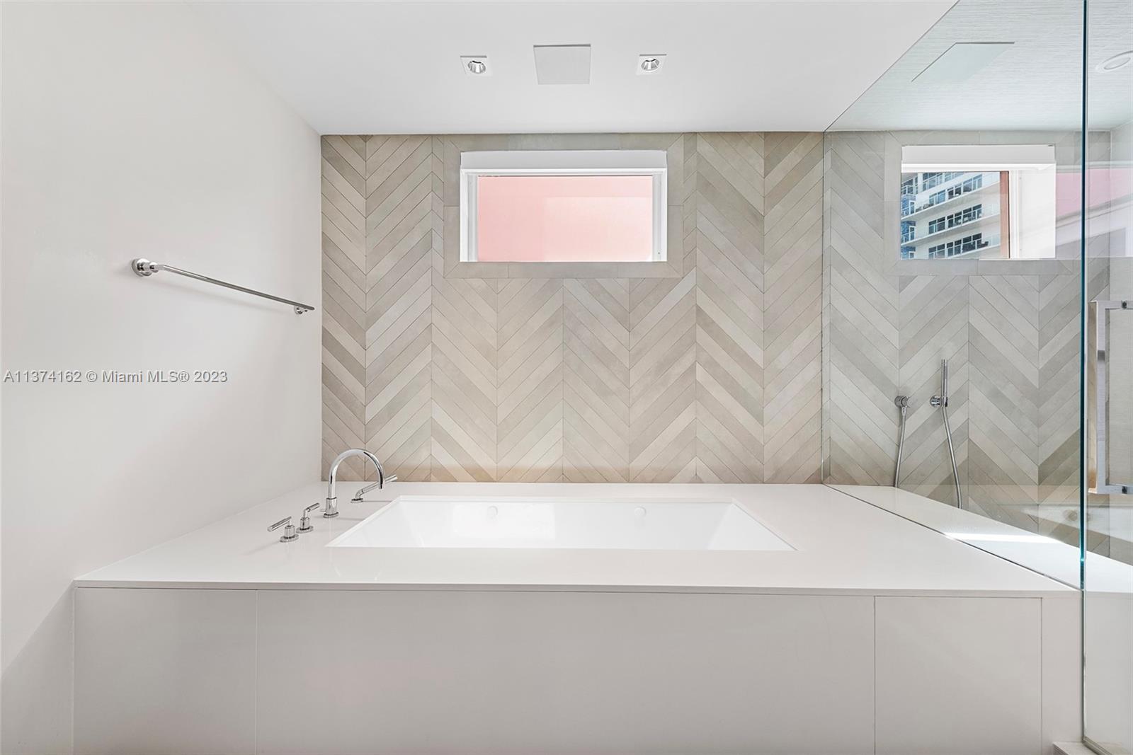 AQUA AT ALLISON ISLAND - Residential