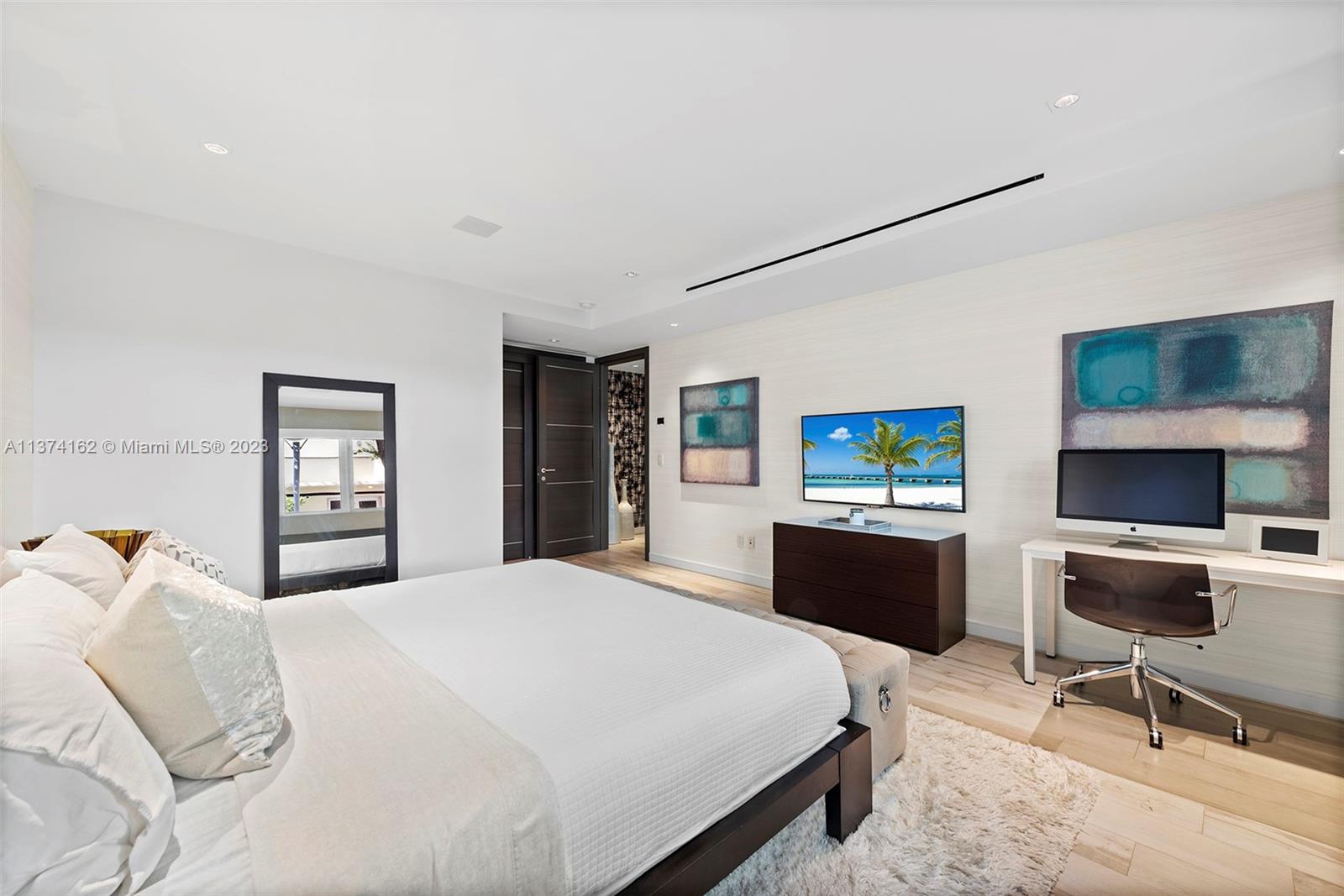 AQUA AT ALLISON ISLAND - Residential