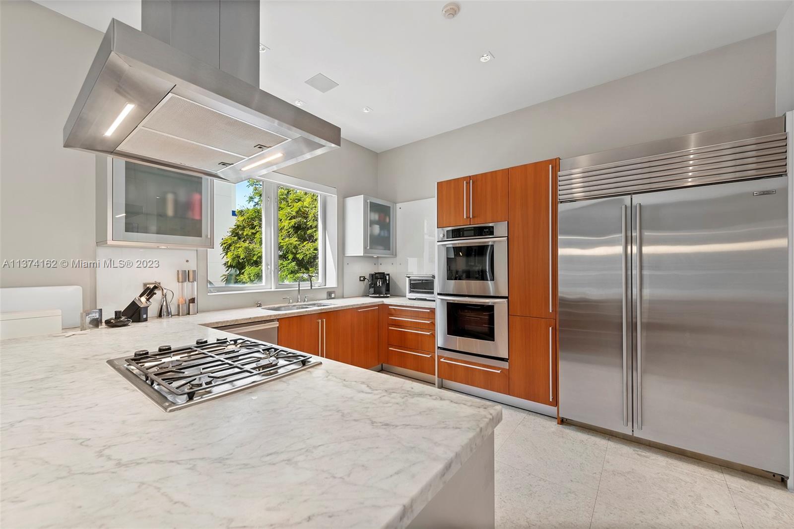 AQUA AT ALLISON ISLAND - Residential