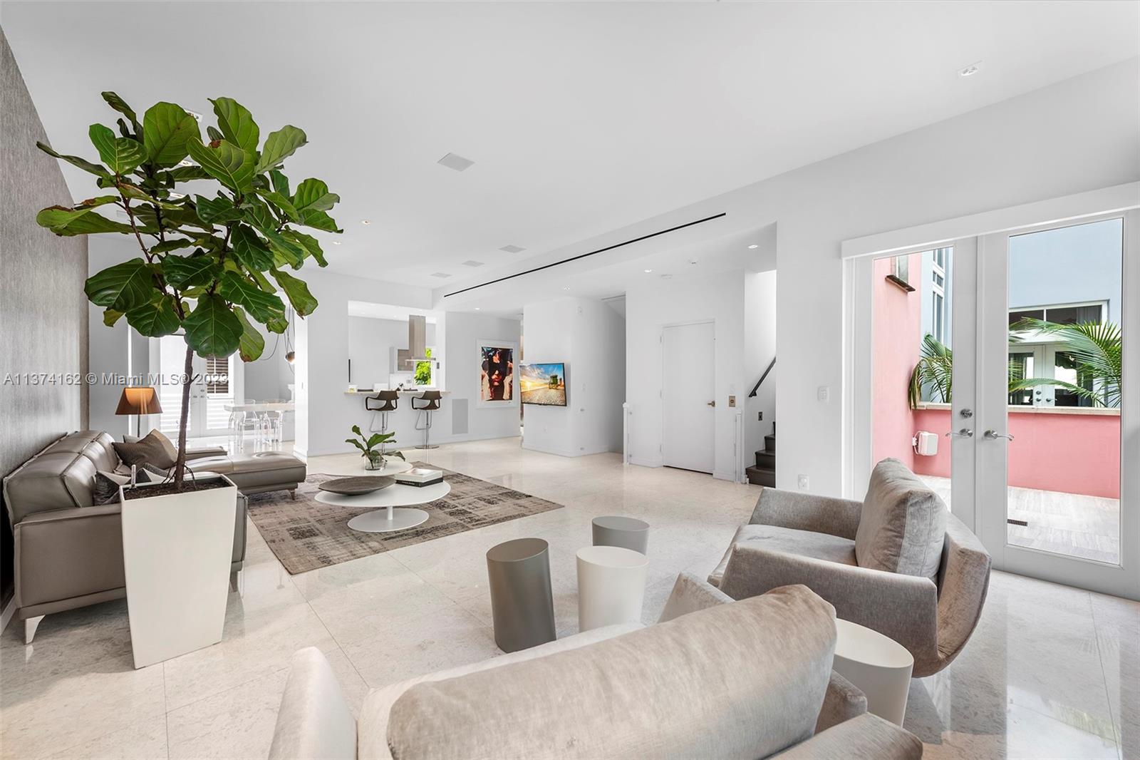 AQUA AT ALLISON ISLAND - Residential