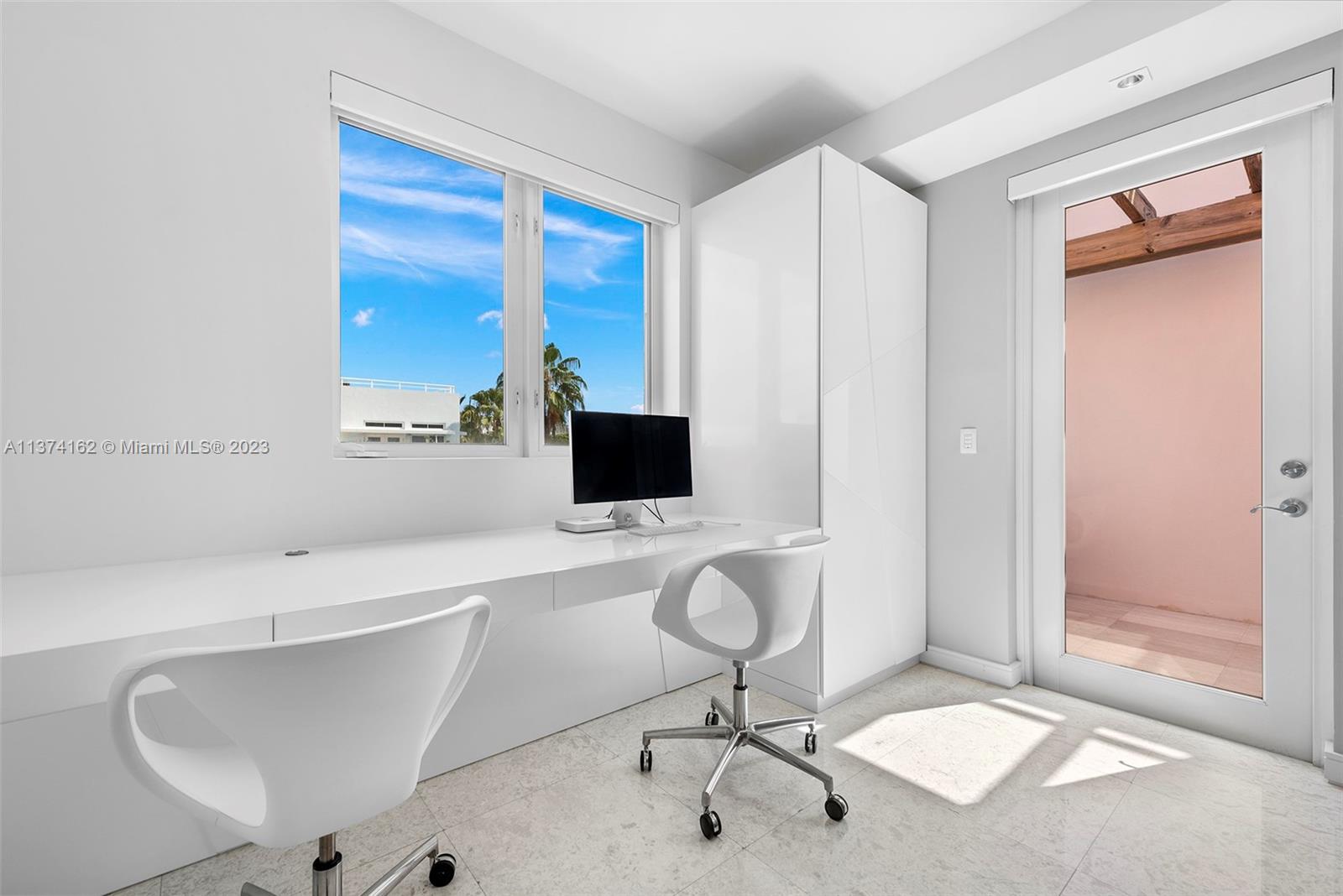 AQUA AT ALLISON ISLAND - Residential